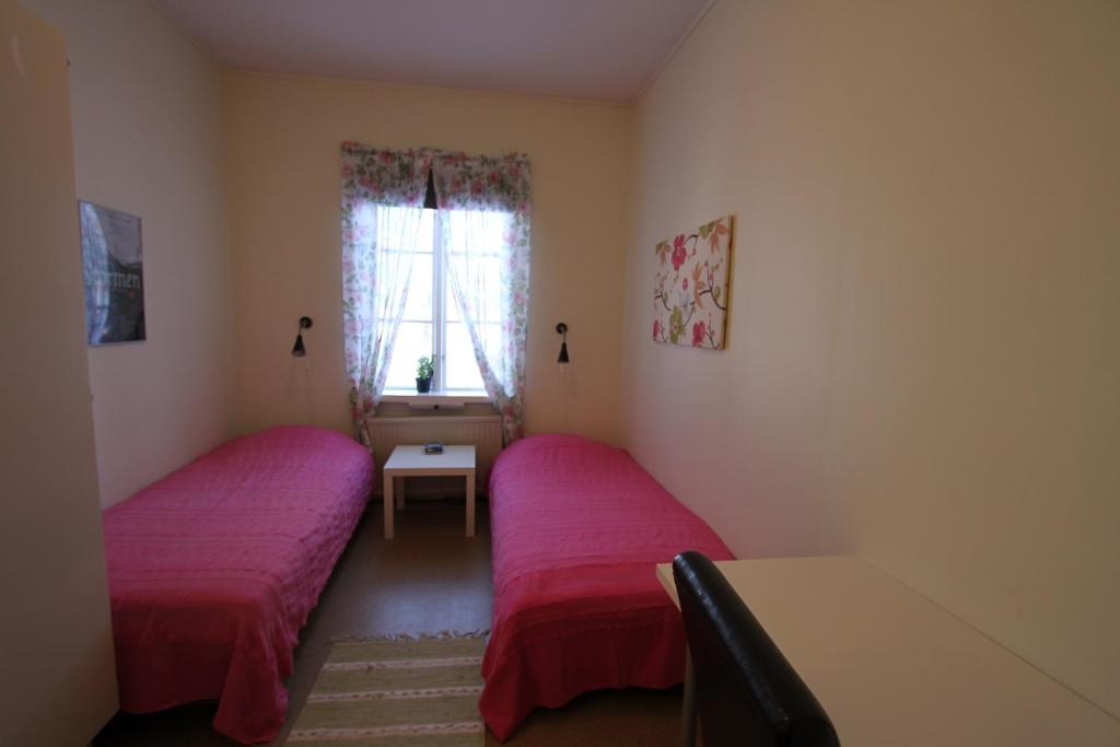 Brukshotellet Roma B&B Romakloster Bilik gambar